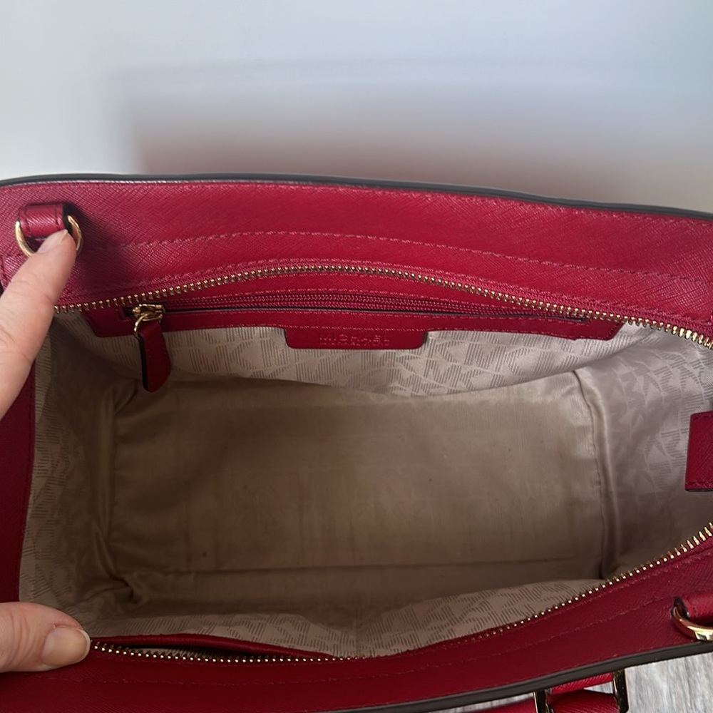 Michael Kors Selma Satchel - Picture 6 of 8